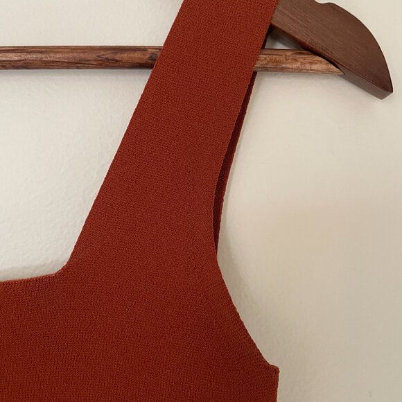 Vince Square Neck Tank, Size S, Pre-Owned, Good Condition - Picture 4 of 9